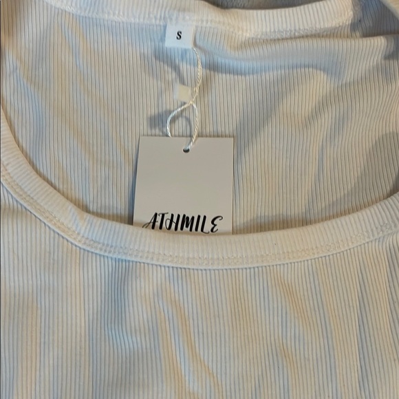 NEW White Ribbed Scoop Neck Long Sleeve Shirt - Picture 3 of 8